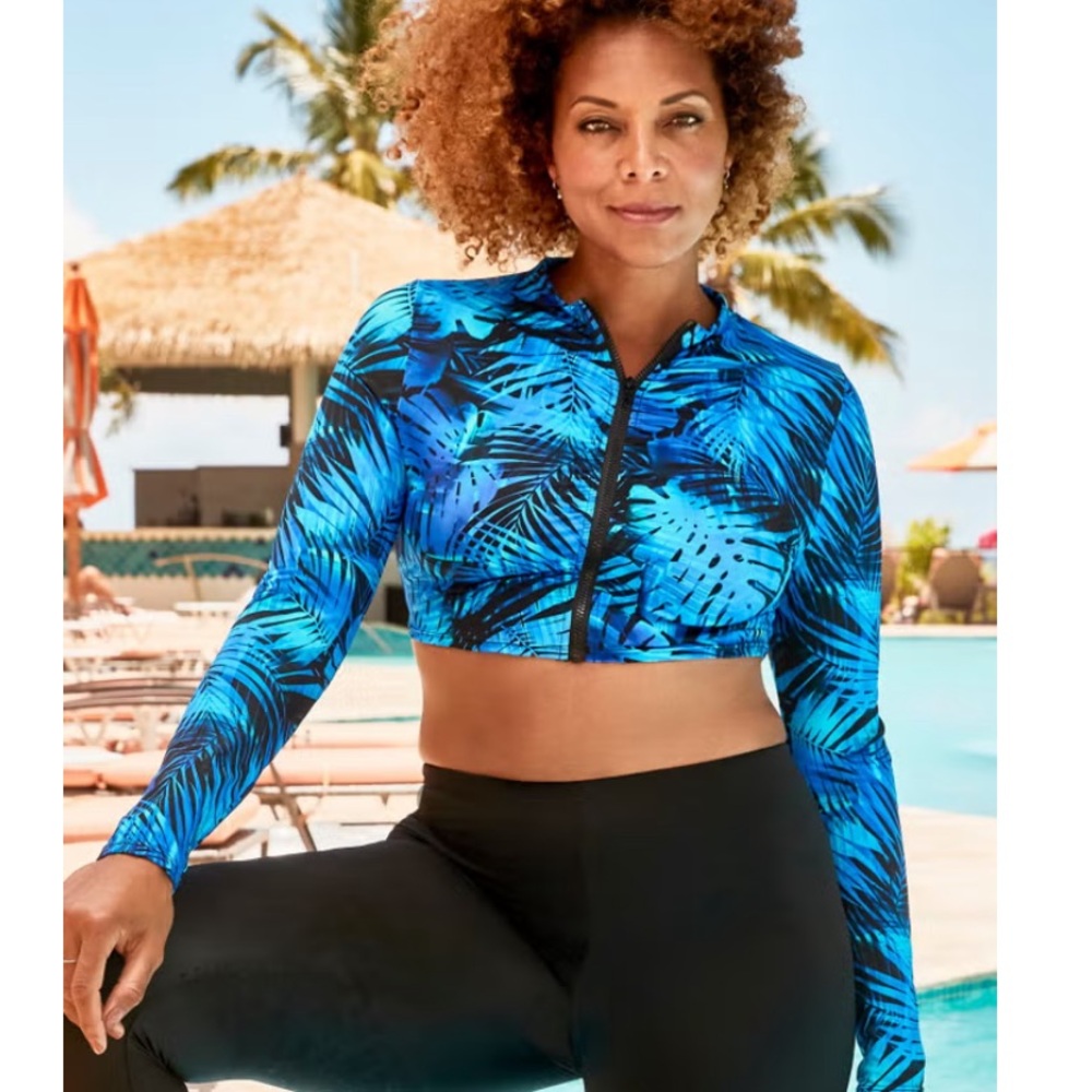 Swimsuits for all resistant long sleeve cropped zip tee size 8